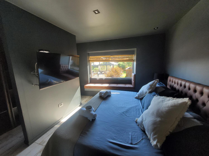 Bedroom 3, al pie de las sierras en villa del lago, Tandil