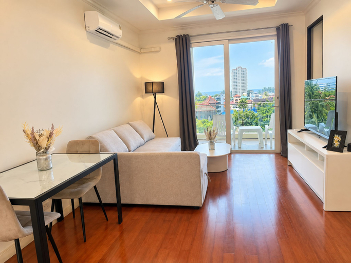 Others 3, Spacious 75 sqm Apartment in Quiet Karon, Shared Pool, Phuket Island