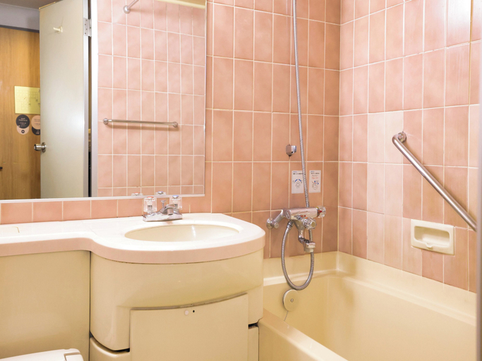 Bathroom 4, APA Hotel Fukuoka Tenjin, Fukuoka