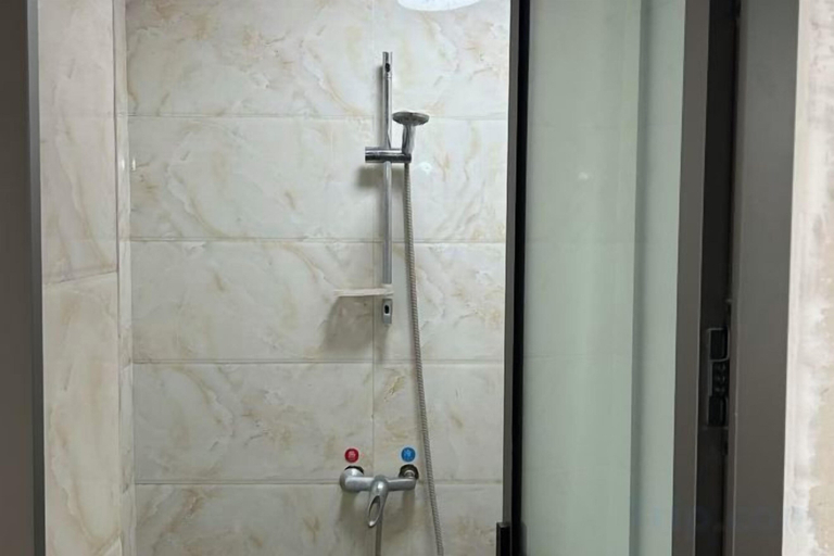 Bathroom 4, Xiangmo Youth Hostel, Dali Bai