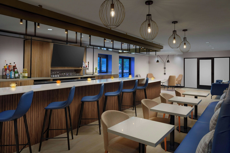Food & Drinks 5, Fairfield By Marriott Inn & Suites East Hartford, Hartford
