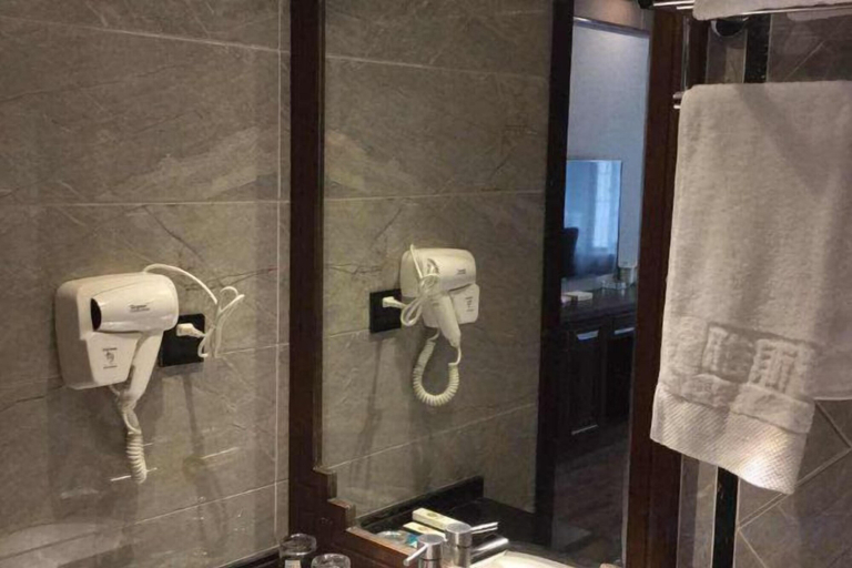 Bathroom 4, Chongqing Jinfeng Hotel, Chongqing