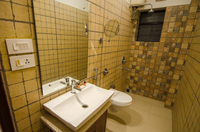 Bathroom 4, Hotel Aura, Kolkata