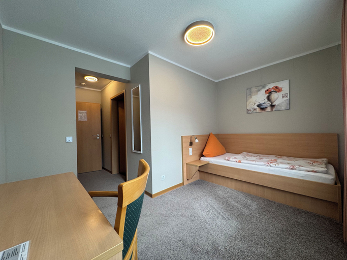 Bedroom 4, Hotel Restaurant Steinhägerquelle, Gütersloh