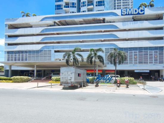 Others 4, SMDC Breeze Residences by RedDoorz, Pasay City