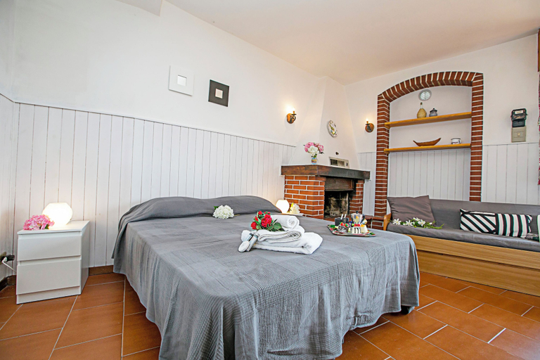 Bedroom 3, Tremosine Wonderful Lake View 1, Brescia
