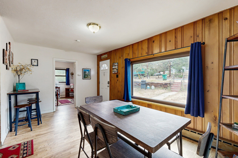 Others 3, Cozy Cottage With Grill Near River and Downtown, Larimer