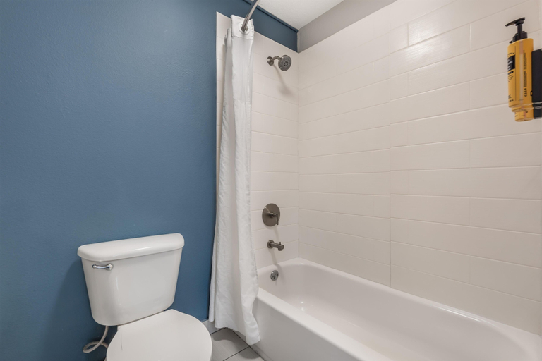 Bathroom 4, Best Western Plus Mountain View Auburn Inn, King