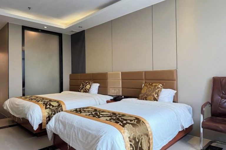 Bedroom 3, Hengshan Hotel, Jiangmen
