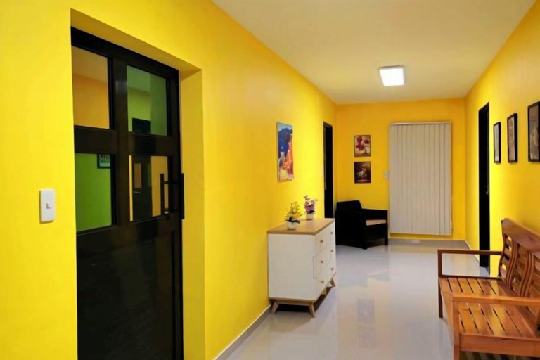Others 4, Jenessa's Executive-Suite near Lanuza Surf Bay, Madrid