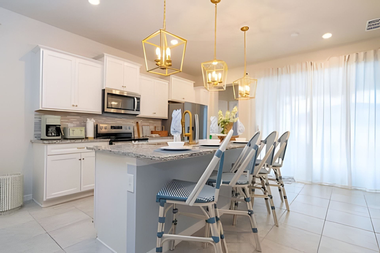 Others 4, Windsor Island 5BR Villa w/ Pool & Game Room, Polk