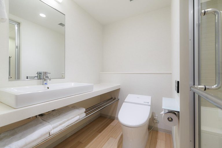 Bathroom 4, JR Kyushu Hotel Blossom Hakata Central, Fukuoka