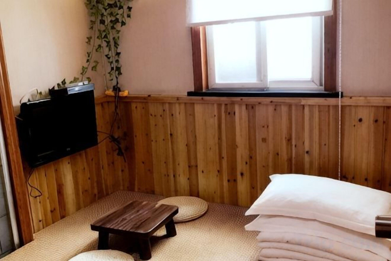 Bedroom 3, Rulian Time Theme Coffee Hostel, Jiaxing