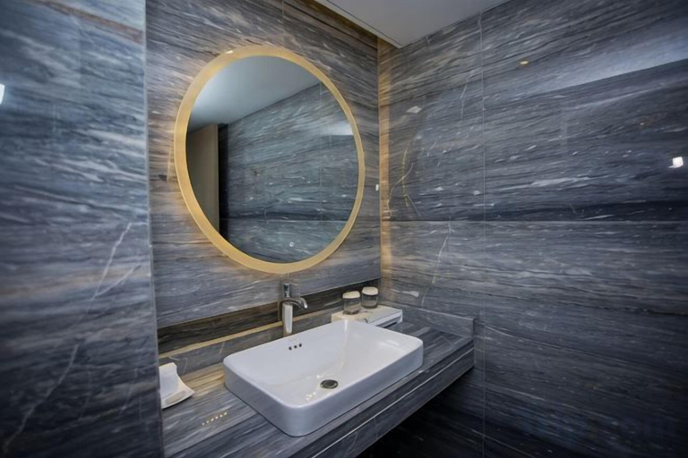 Bathroom, Jiasheng International Hotel, Xianning