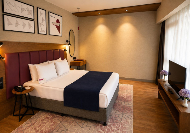 Bedroom 4, Ramada Encore by Wyndham Istanbul Airport Arnavutkoy, Arnavutkoy