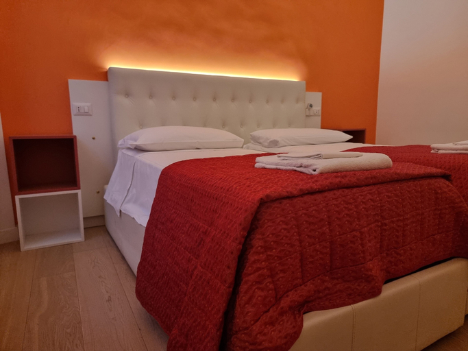 Bedroom 2, Anthony House Via Villafranca, Roma