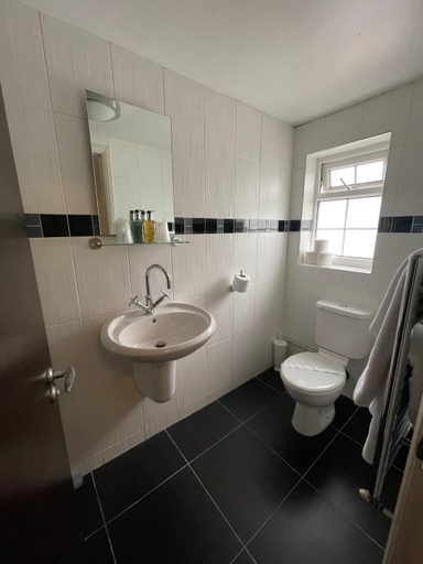 Bathroom 3, Savoro Restaurant With Rooms, London