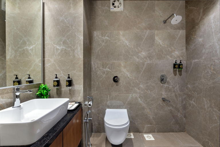 Bathroom 5, Lords Inn Somnath, Gir Somnath