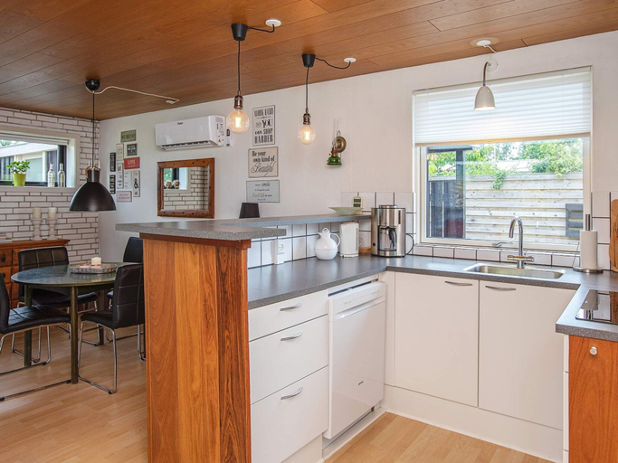 Others 4, 5 Person Holiday Home in Vaeggerlose, Guldborgsund
