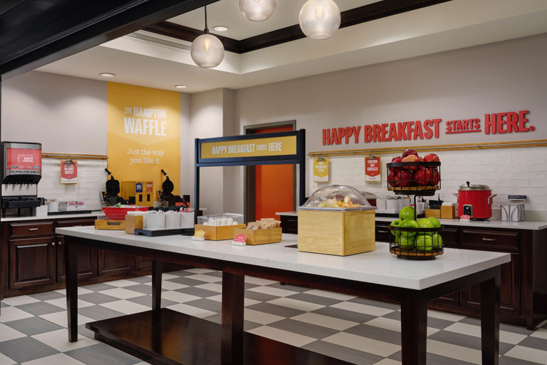 Food & Drinks 5, Hampton Inn Thomson, McDuffie
