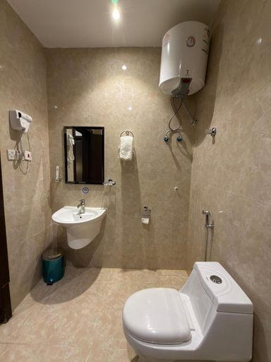Bathroom 4, Happiness Suites, Riyadh