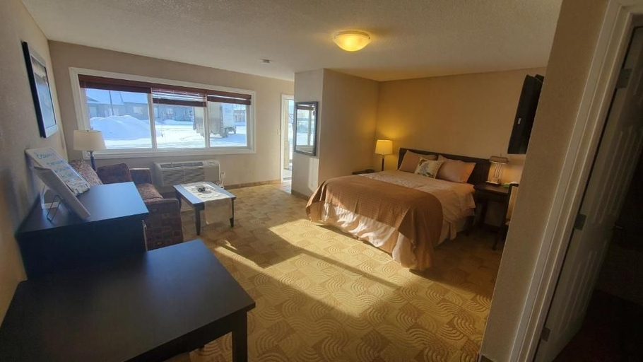 Bedroom 3, Shoreside Inn & Suites Wabamun, Division No. 11