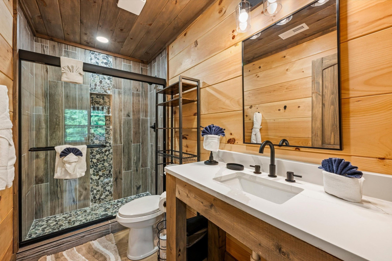 Others 2, Putts And Pines Cabin Retreat 5 Bedroom Cabin, Sevier