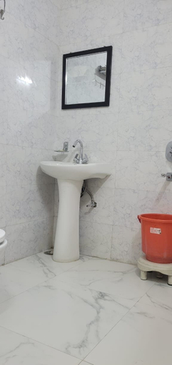 Bathroom 3, Hotel Shivay, Almora