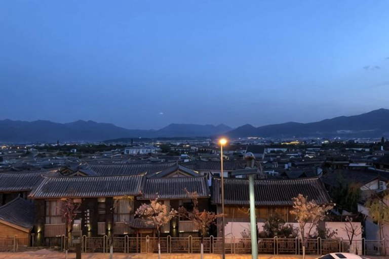 Others, Lijiang cloud color · July time Inn, Lijiang