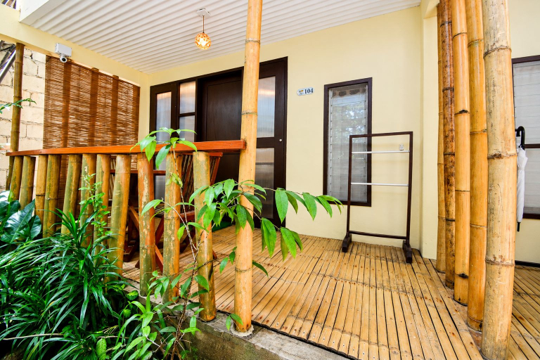 Exterior & Views 2, The Lazy Dog Bed & Breakfast, Malay