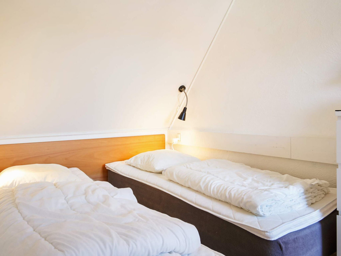 Bedroom 2, 5 Person Holiday Park Home in Gudhjem, Bornholm