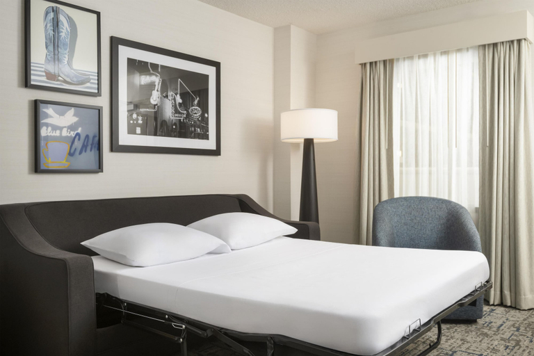 Bedroom 3, Embassy Suites by Hilton Nashville at Vanderbilt, Davidson