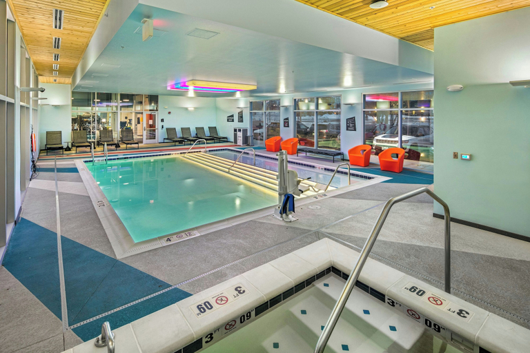 Sport & Beauty 5, Aloft by Marriott Anchorage, Anchorage