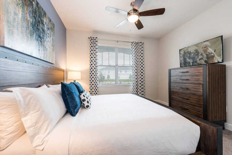 Others 5, 5BR Near Disney Pool, spa & 2 Living Rooms, Osceola