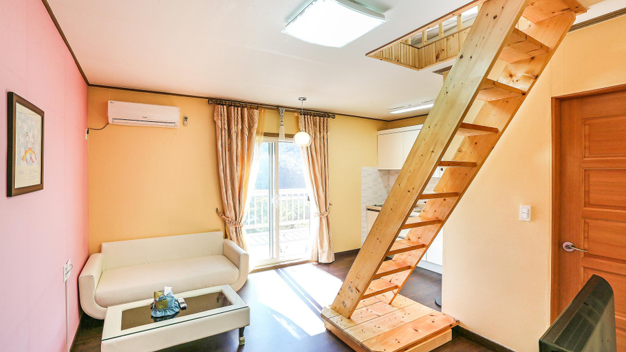 Bedroom 2, Hongcheon Happy Forest Pension, Chuncheon
