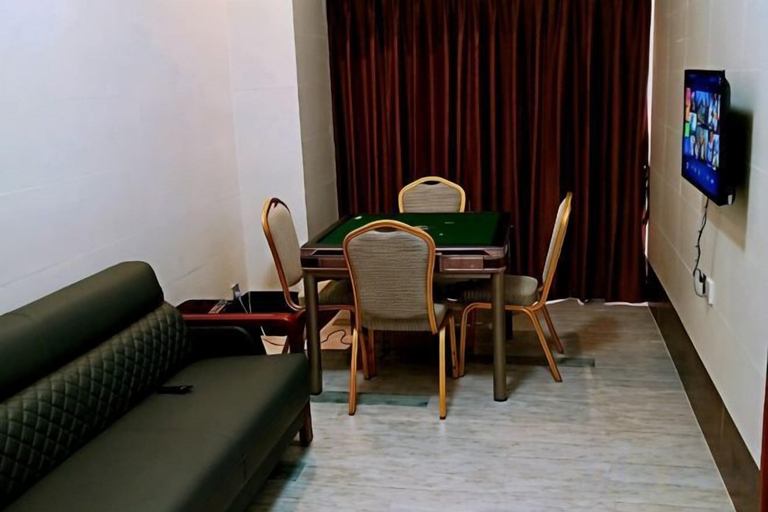 Others 4, Green Leaf Inn, Dongguan