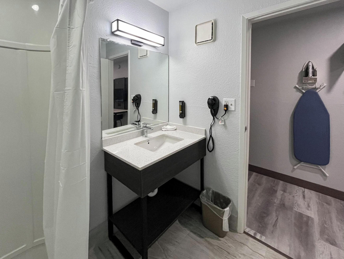 Others 2, Studio 6 Suites – Yreka, Ca, Siskiyou