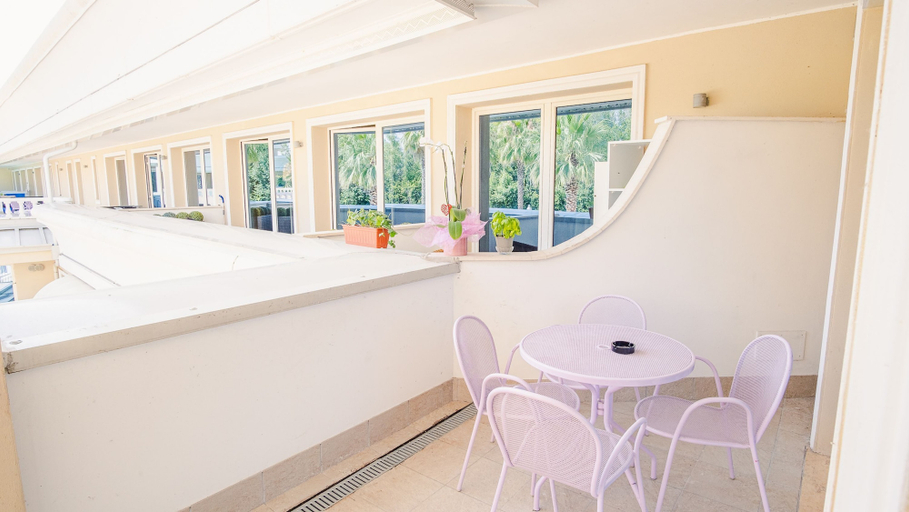 Others 3, 116 Relais du Lac Village - Italian Homing, Brescia