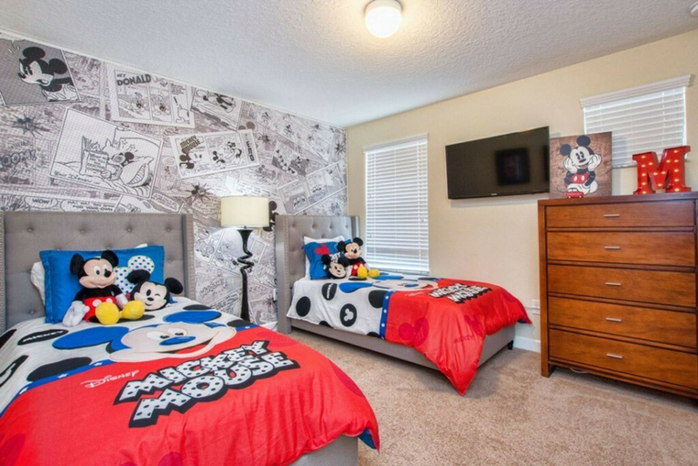 Others 3, 5BR Home Near Disney Pool & Mickey Room, Osceola