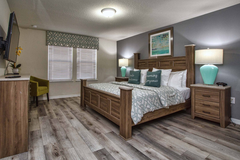 Bedroom 3, Windsor-5 Bed W/splashpool-3801ww 5 Bedroom Townhouse by RedAwning, Osceola