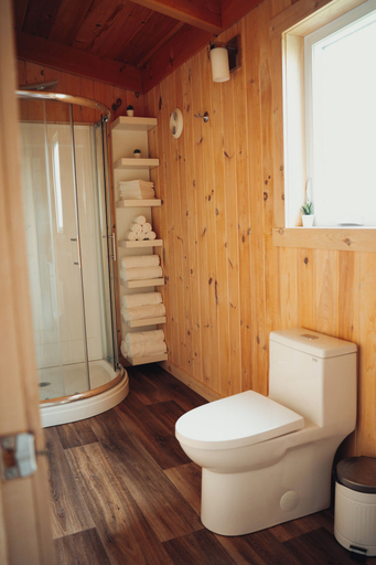 Bathroom 4, Chalets Nautika, La Côte-de-Gaspé