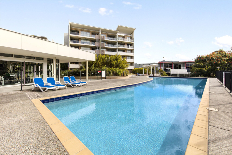 Sport & Beauty, Oaks Brisbane Mews Suites, Bowen Hills