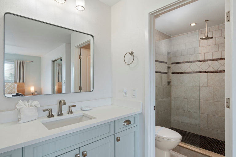 Bathroom 4, Hidden Pearl 2 Bedroom Home by RedAwning, Manatee