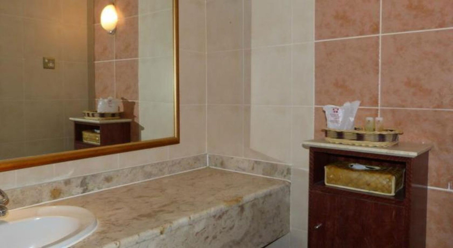Bathroom 4, Primula Beach Hotel Kuala Terengganu, Kuala Terengganu