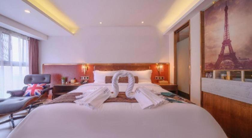 Bedroom 2, James Joyce Coffetel Wuhan Gutian Er Road Metro Station, Wuhan