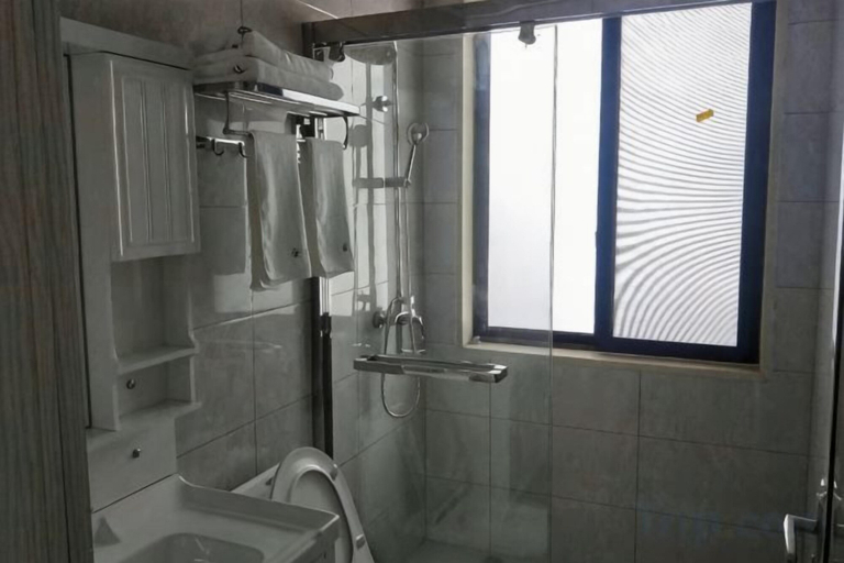 Bathroom 4, Xinchang Yunqi Small Building House, Shaoxing