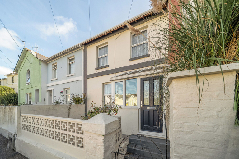 Exterior & Views 1, Torquay 3-bed House, Sleeps 6, Pets Ok & Parking, Torbay
