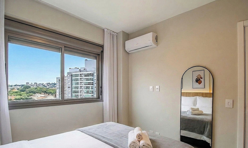 Others 1, Apt in Condo w/ Pool & Garage Mcp1104, Porto Alegre