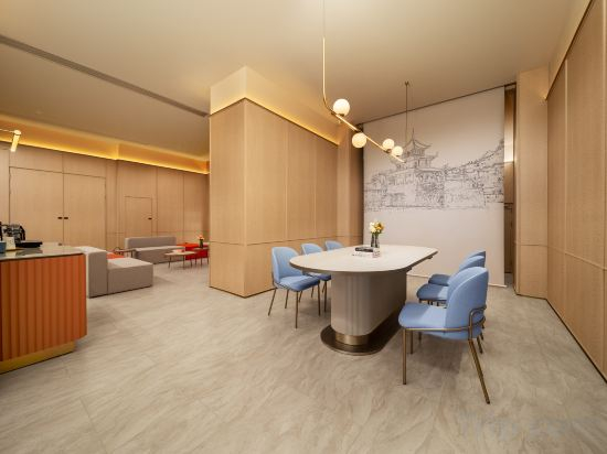 Others 3, HanTing Hotel (Guiyang Medical College Beijing Road Subway Station), Guiyang
