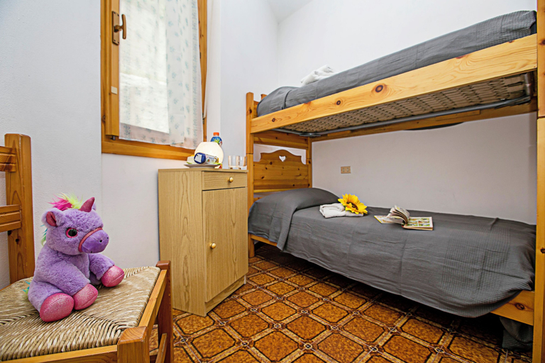 Bedroom 3, Tremosine Wonderful Lake View 2, Brescia